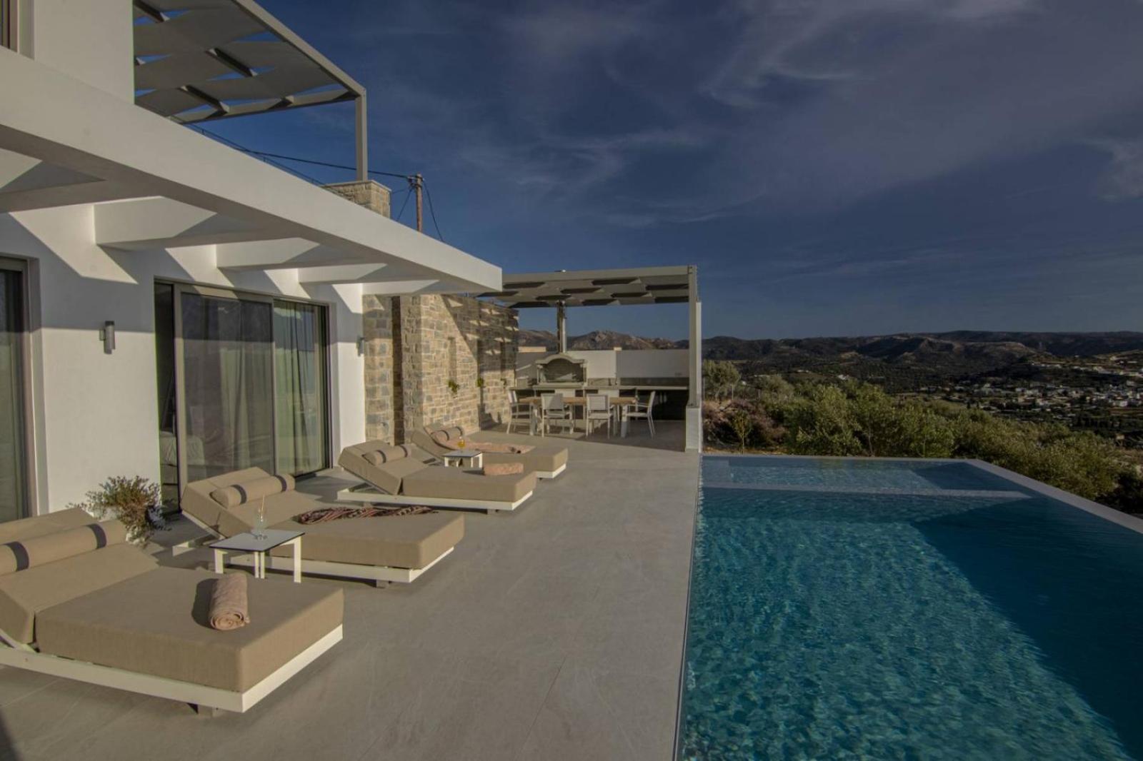 Crete Villa Paseathea, Luxurious Pool Getaway