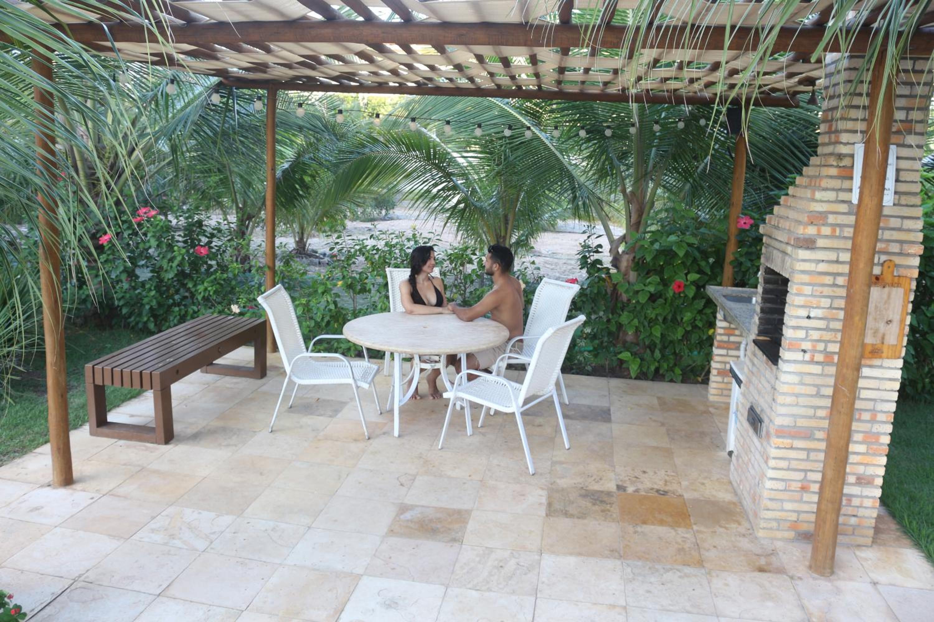 PALM BEACH Porto das Dunas, apartamento todo climatizado TÉRREO a 350 metros Beach Park