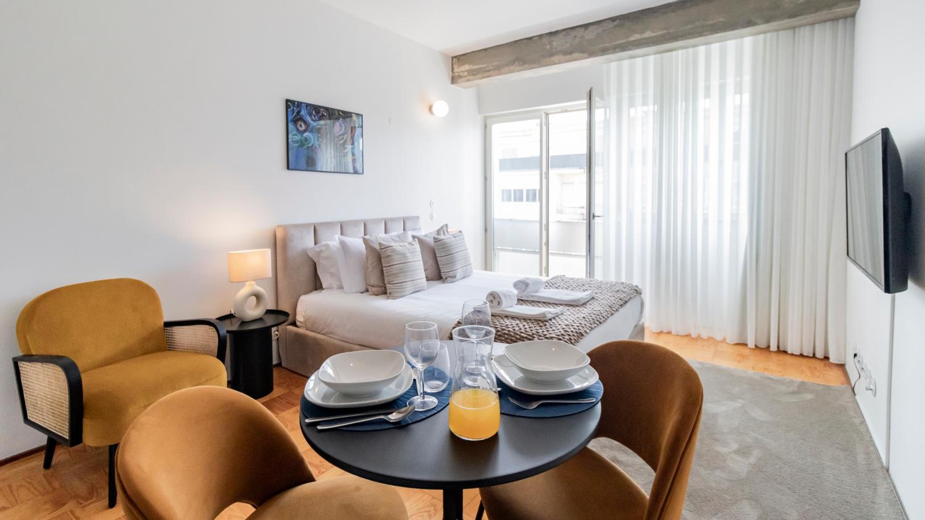 Ceuta Studio Apartments by LovelyStay view 2