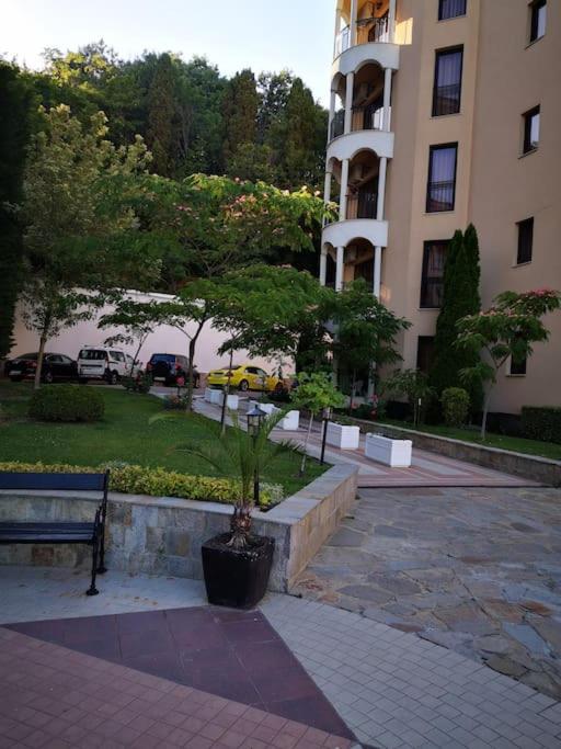Green Garden View
