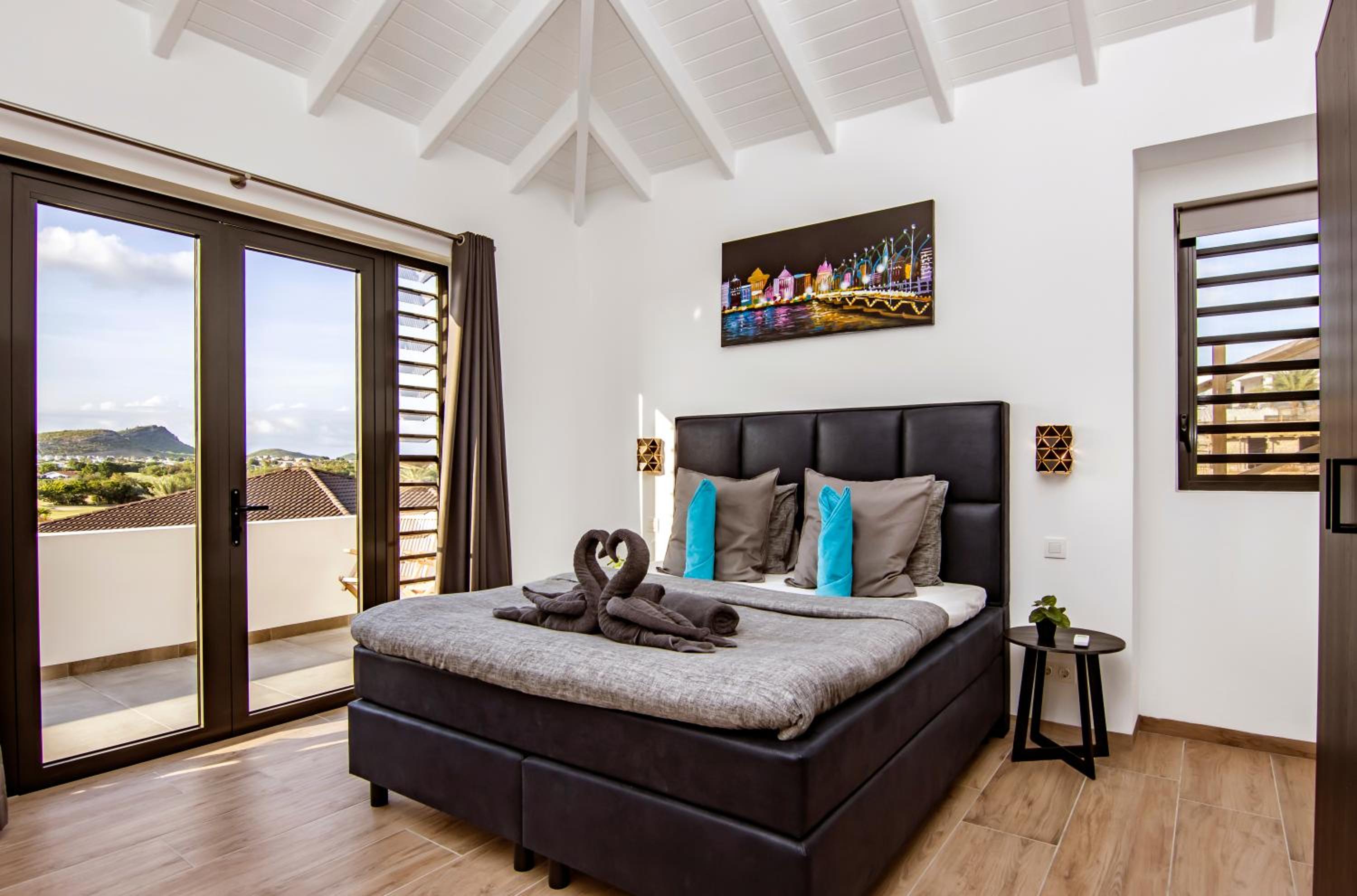 Ocean Sunset Villa luxury stay max. 14 people
