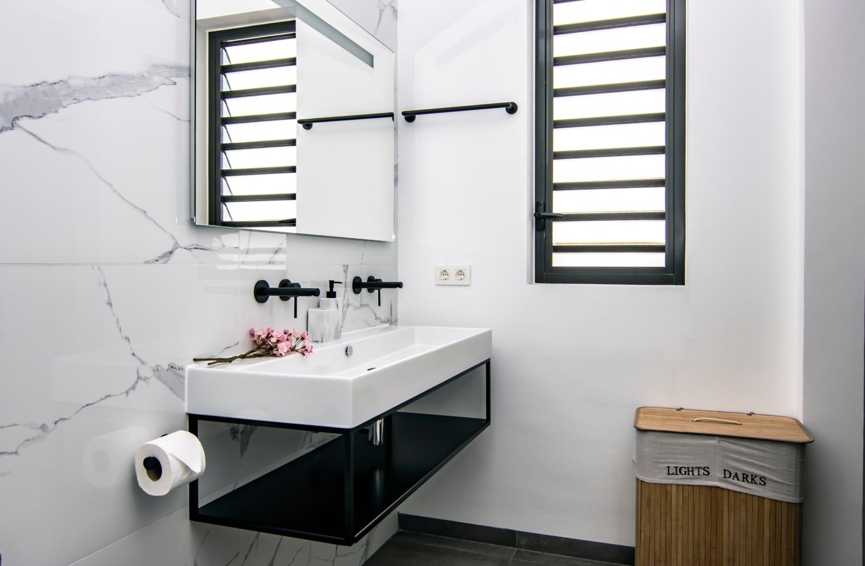 Ocean Sunset Villa luxury stay max. 14 people