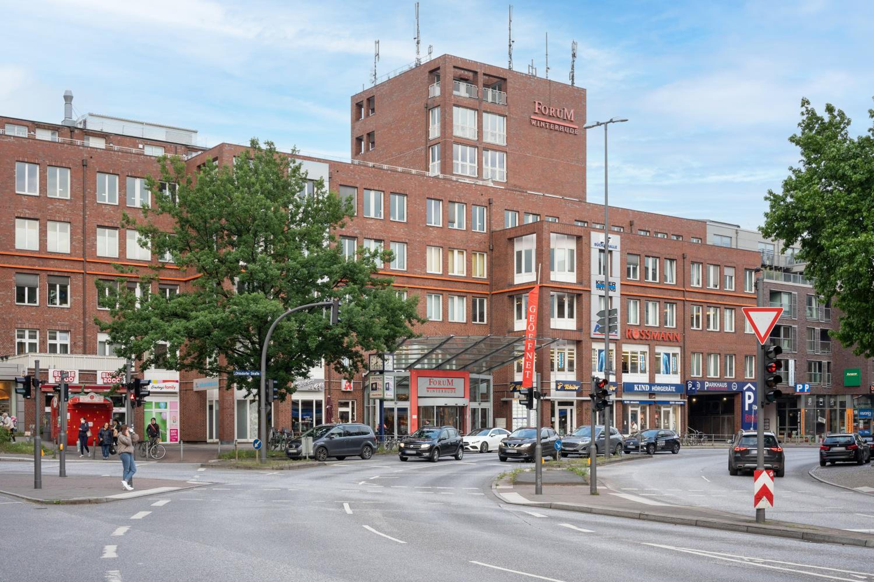 HH 04 by ROCKCHAIR - SUPERHOST Status - Modernes Apartment mit sonnigem Balkon & premium Boxspringbetten in Winterhude - Hamburg Top Geheimtipp