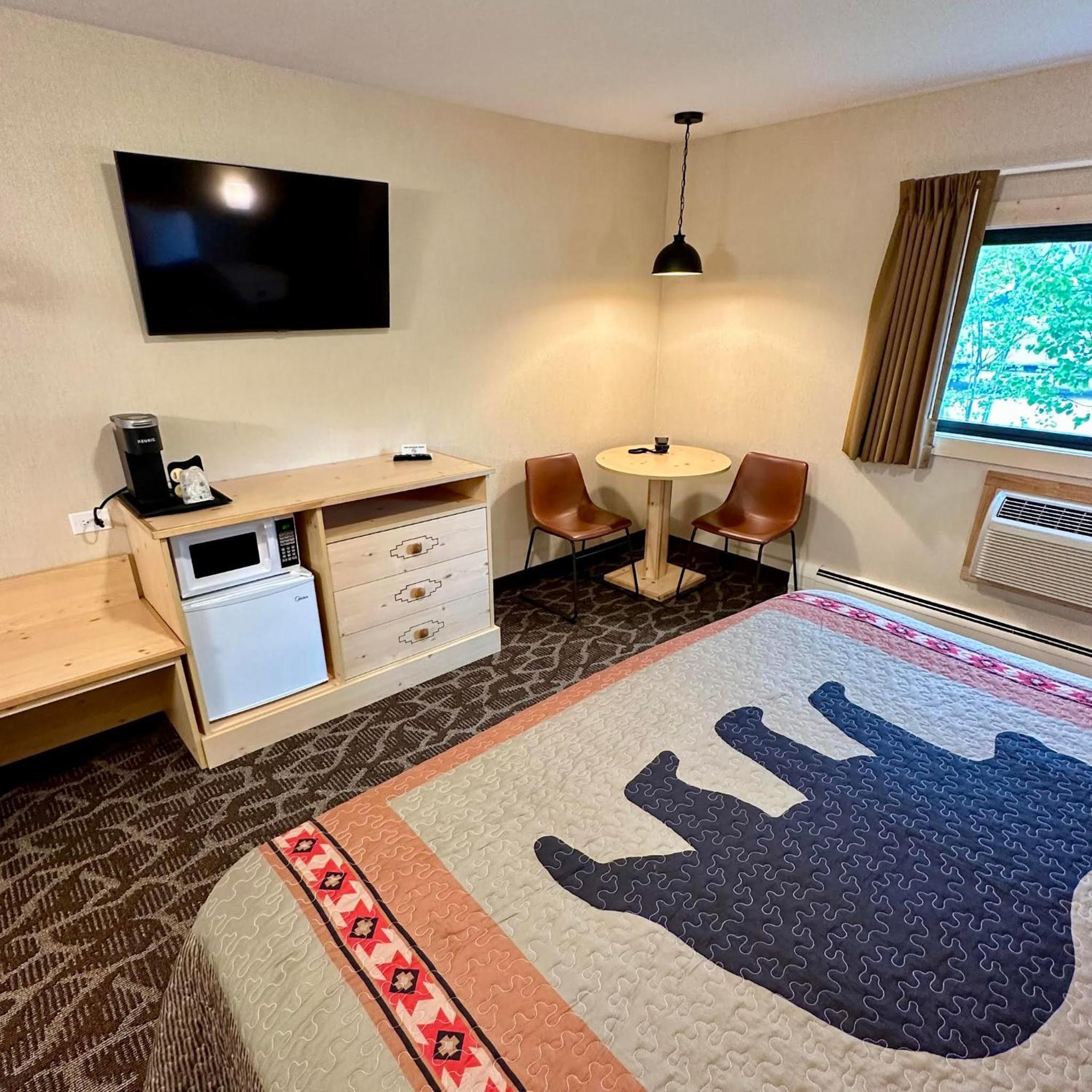 Spirit Lake Lodge - Property Image 31