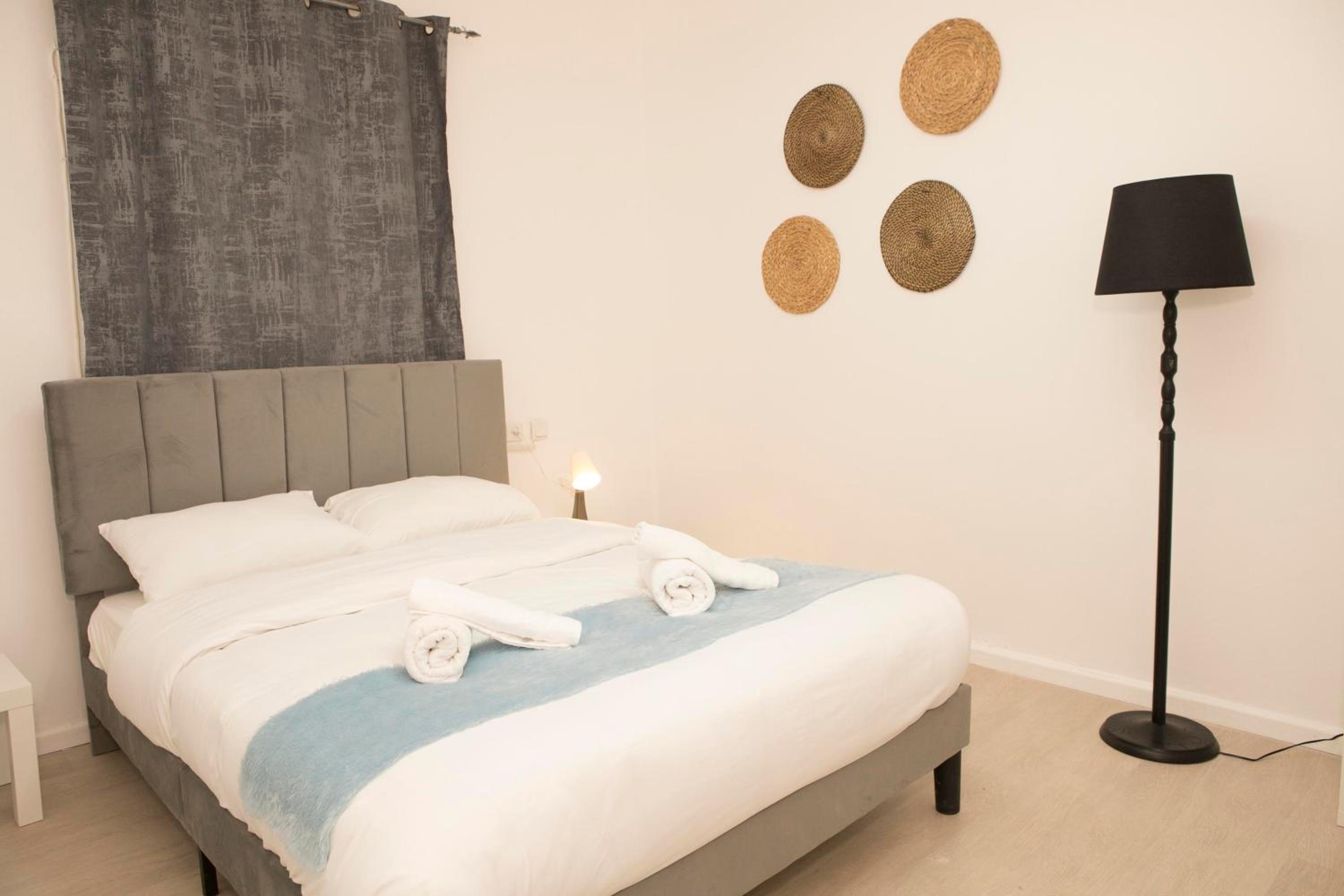Beautiful Tel-Aviv port & Beach Dizzengoff Apartments - HOST BY BOOKIZ view 4