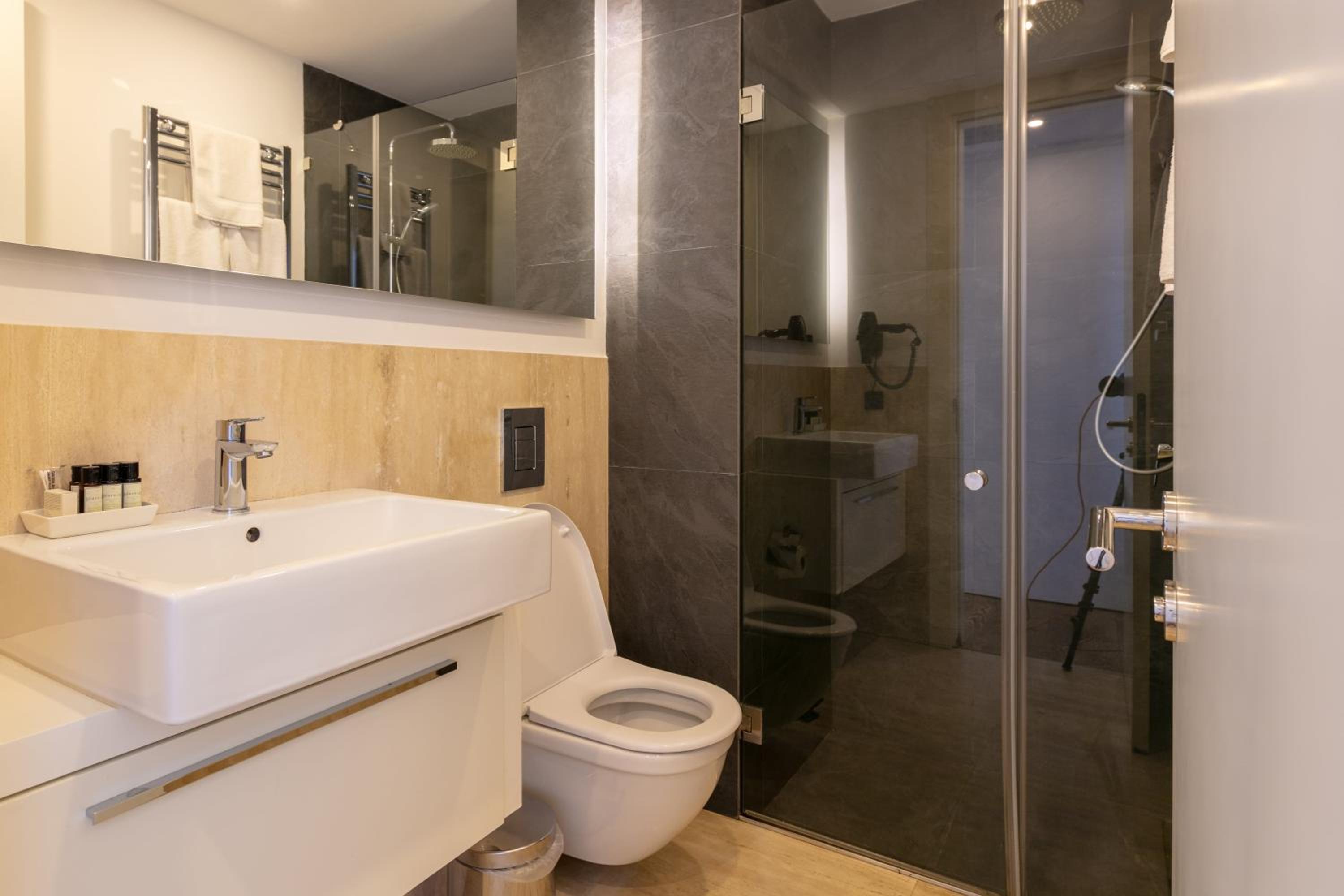 Ando Living - Taksim Gumussuyu Konukevi - Image 31