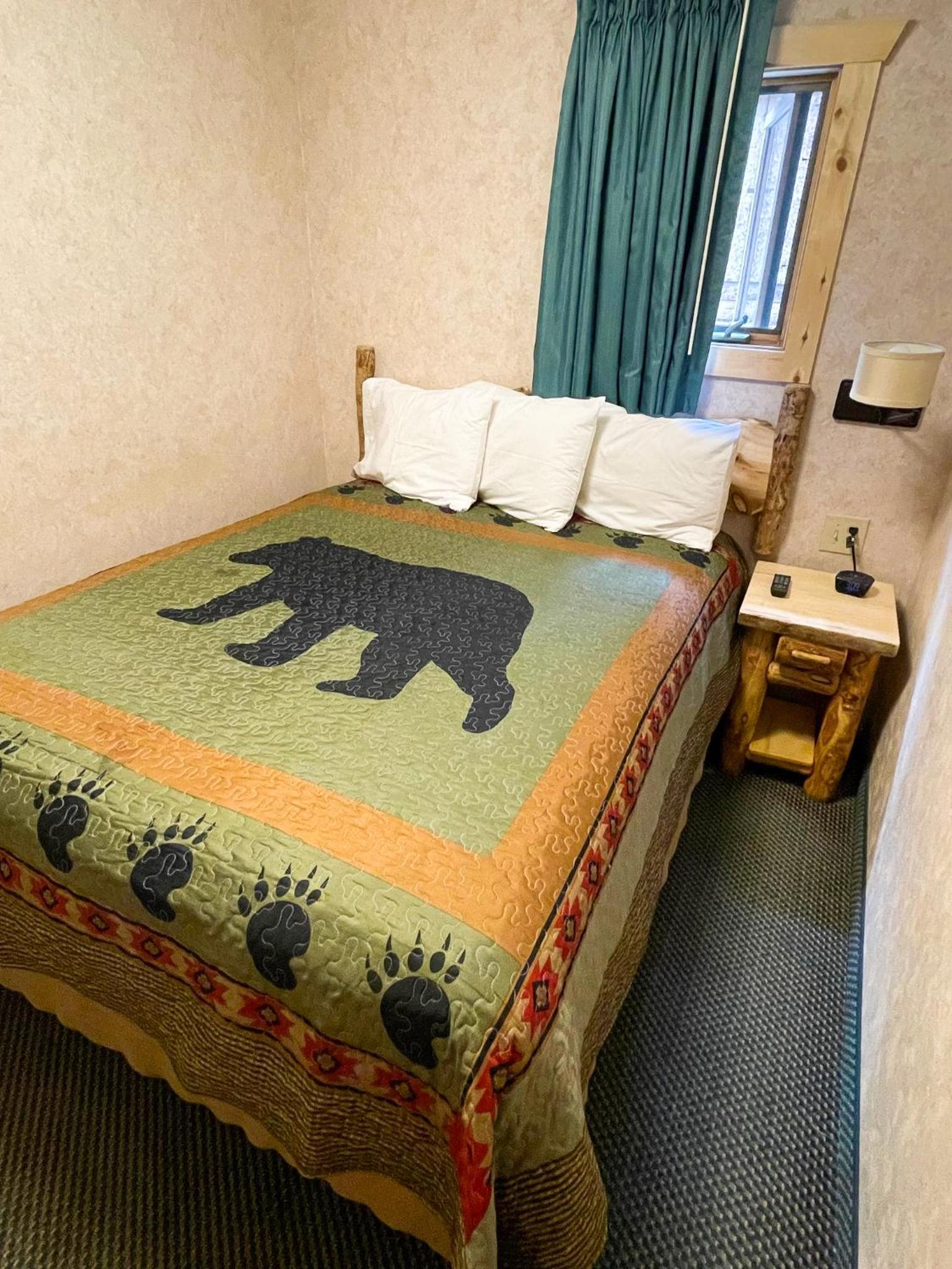 Spirit Lake Lodge - Property Image 24