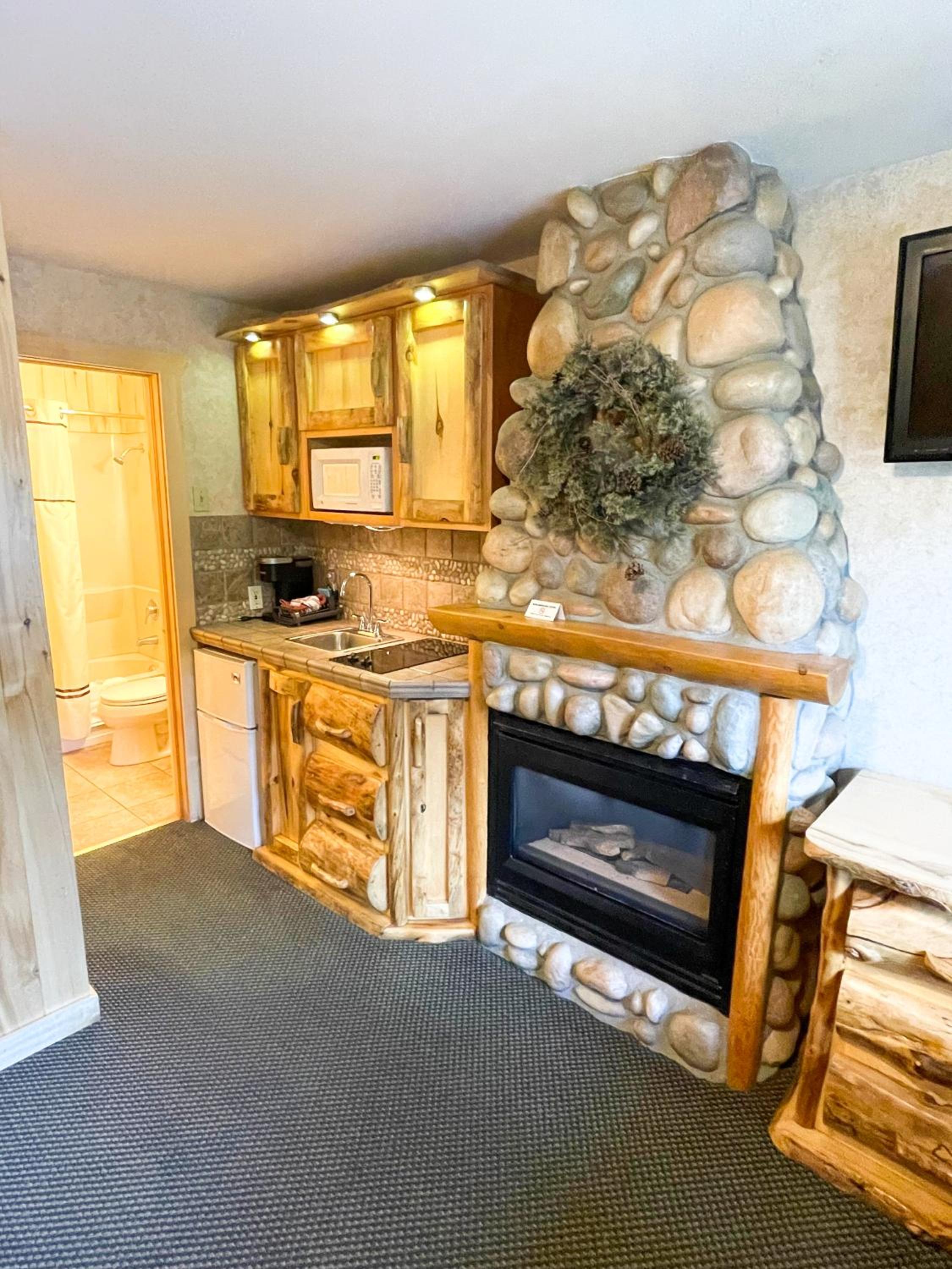 Spirit Lake Lodge - Property Image 30