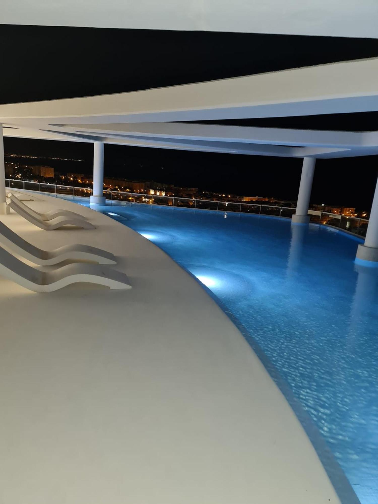 Exceptional Apartment in Gran Canet 9th floor with sea view and private garage view 5