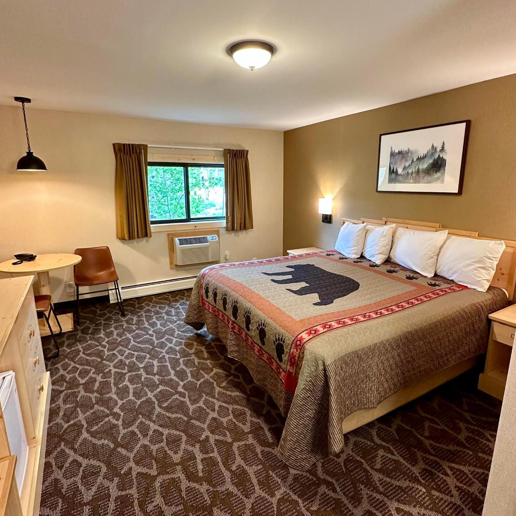 Spirit Lake Lodge - Property Image 17