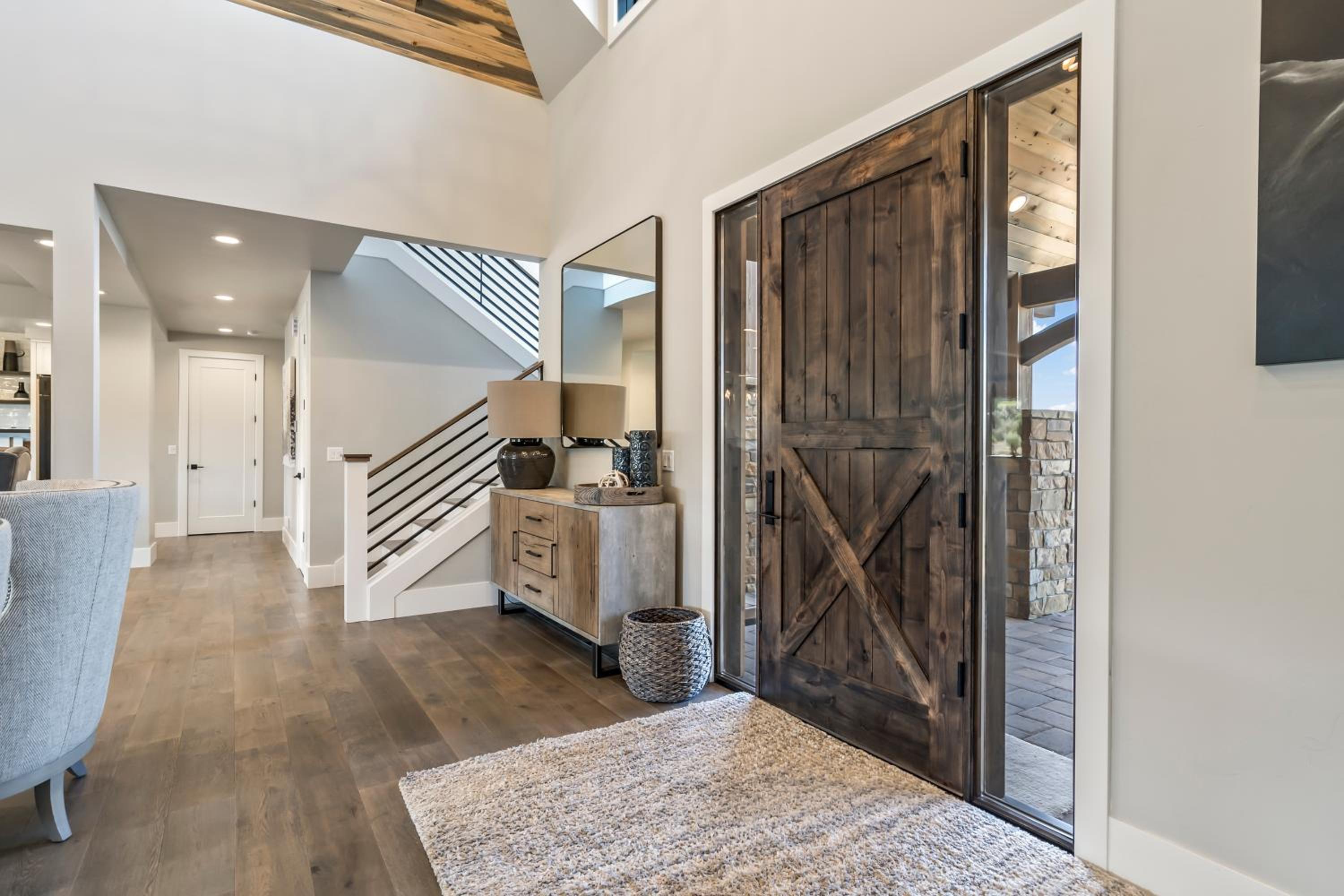 The Luxurious Ranch Life view 5