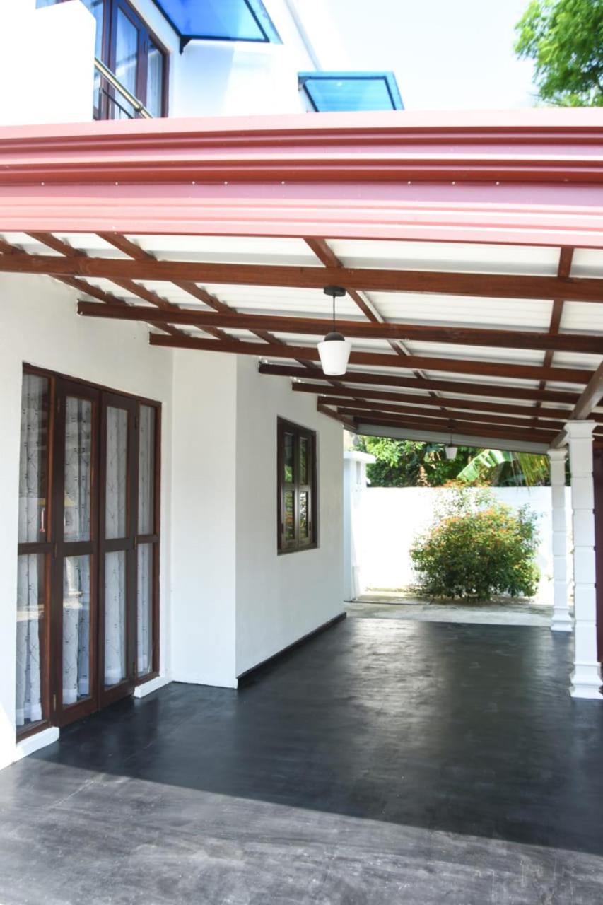 Sanmi Home Rentals Battaramulla