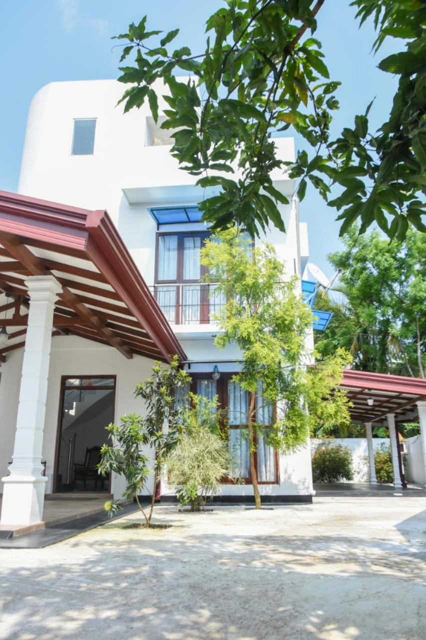 Sanmi Home Rentals Battaramulla