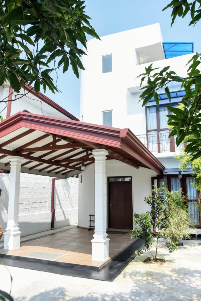 Sanmi Home Rentals Battaramulla