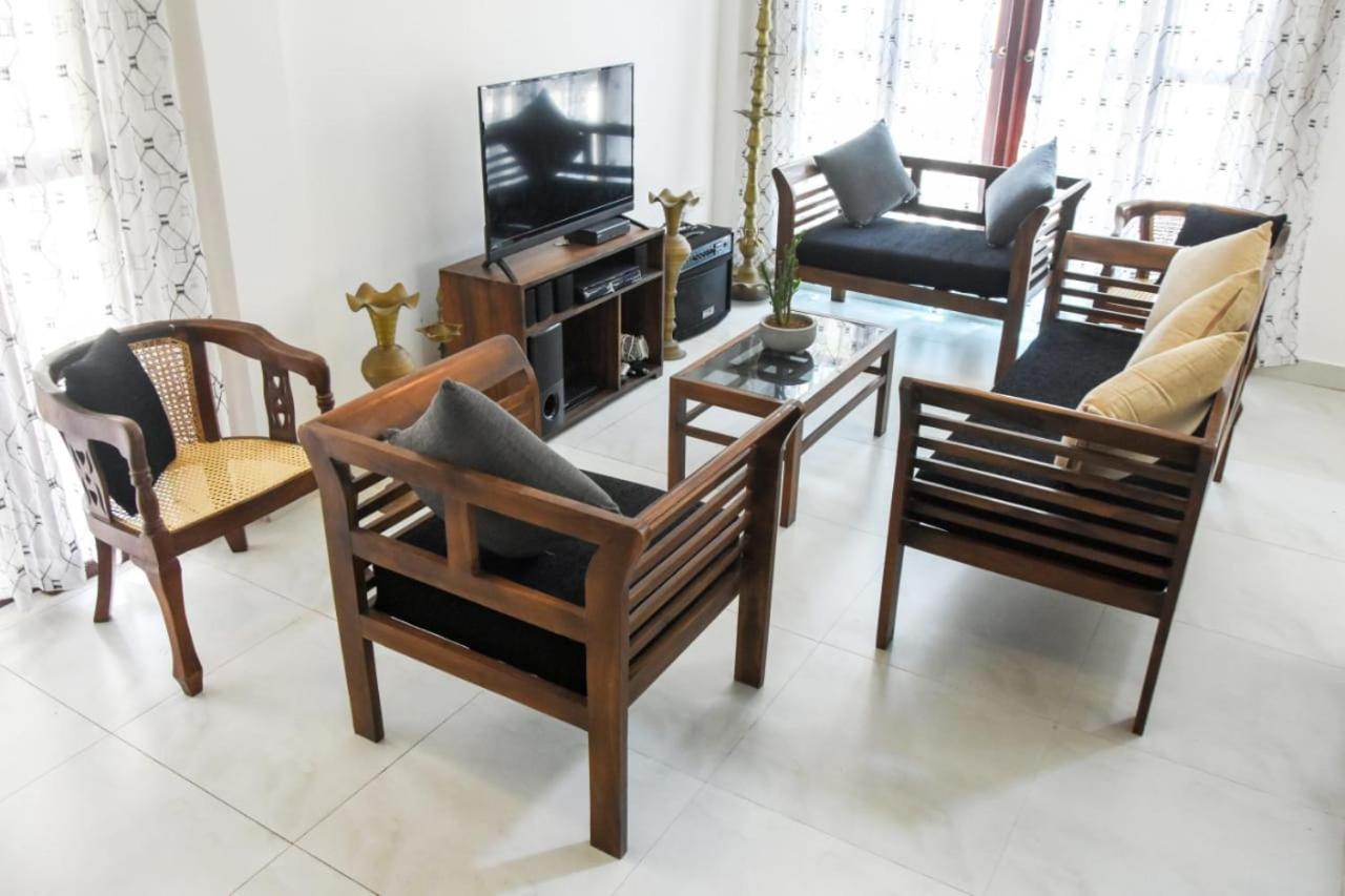 Sanmi Home Rentals Battaramulla