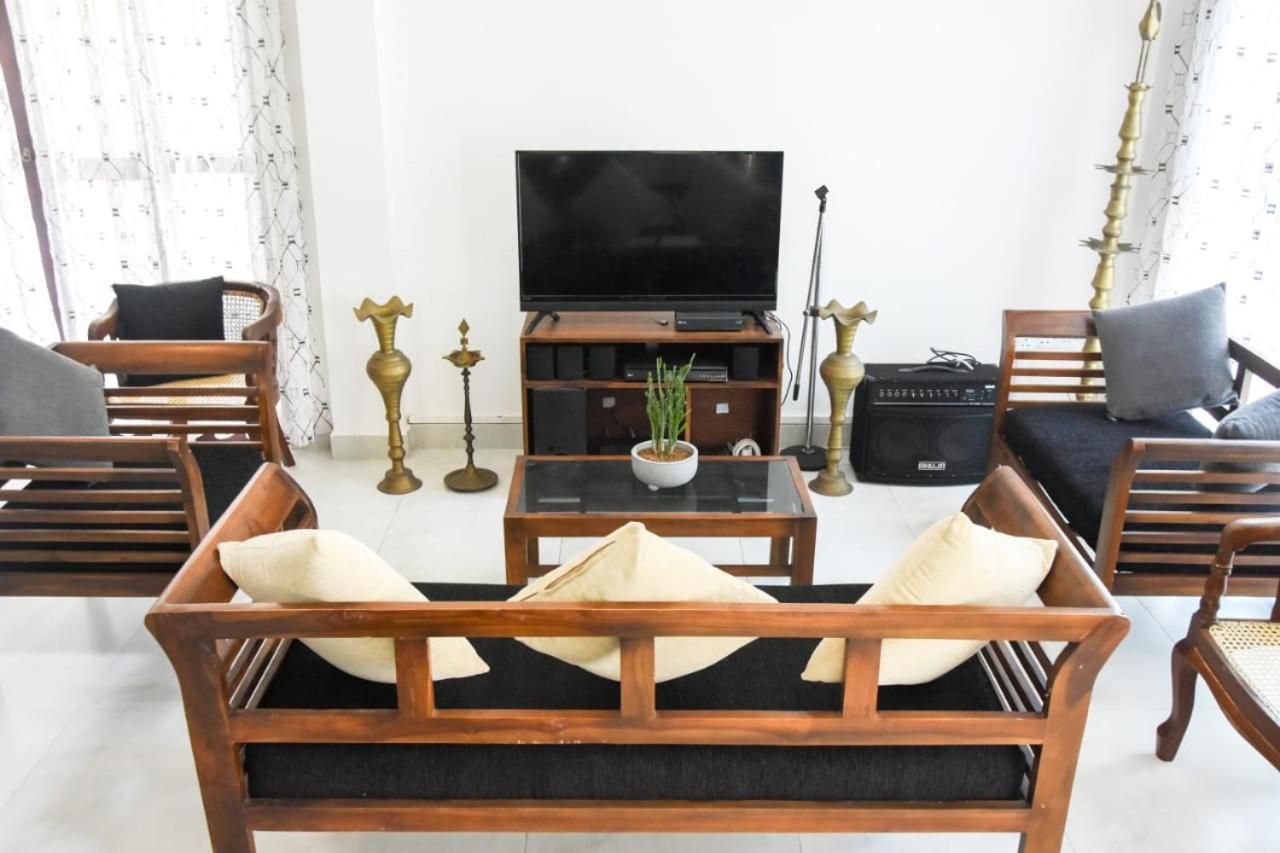 Sanmi Home Rentals Battaramulla