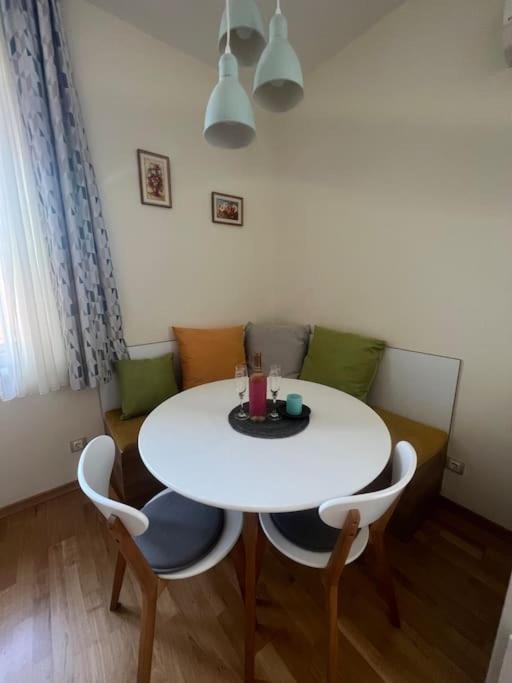 Sea Vibes - Modern Apartment Near the Beach & City Center, Burgas