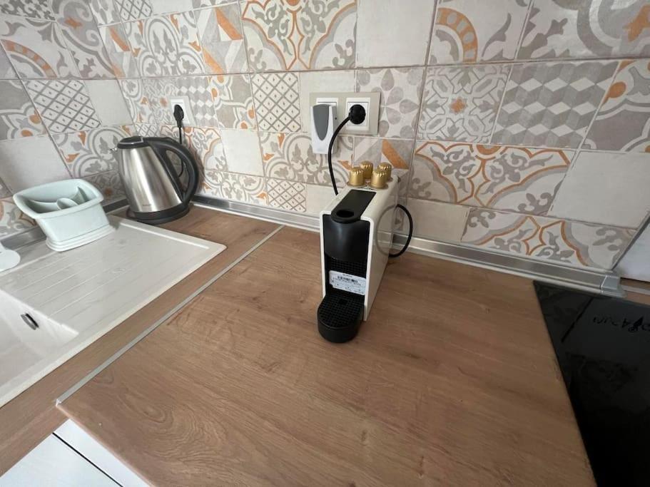 Sea Vibes - Modern Apartment Near the Beach & City Center, Burgas