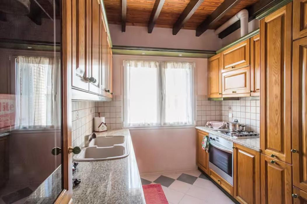 Paradiso Apartments