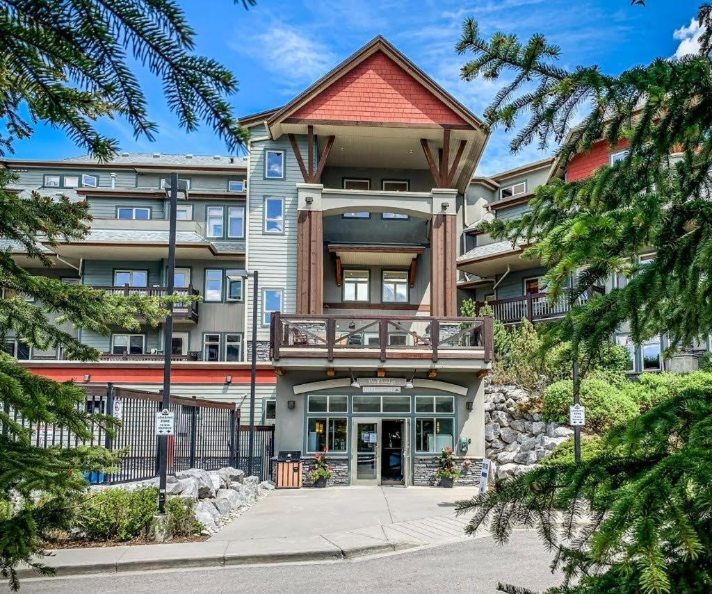 Beautiful Renovated Wolf 2Bed 2Bath