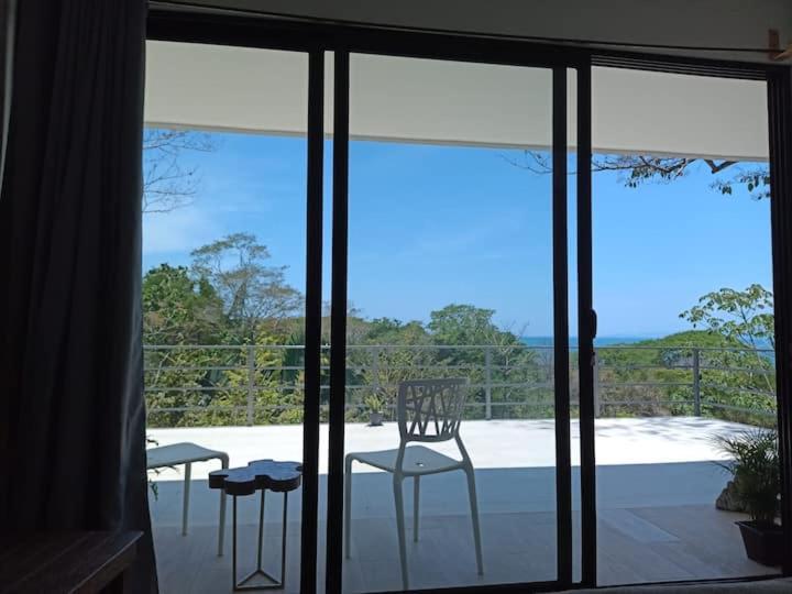 Laurel Jungle & Ocean