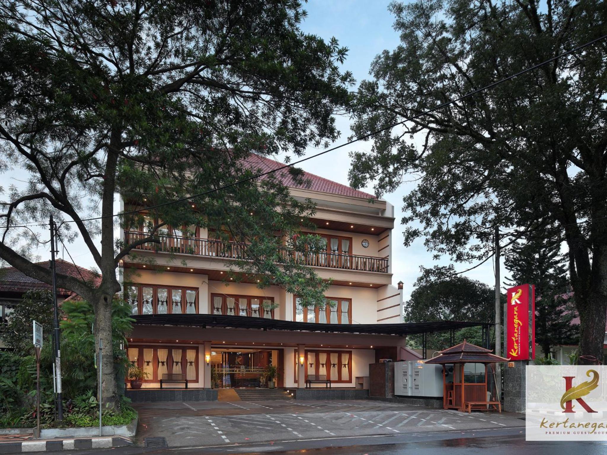 Kertanegara Premium Guest House