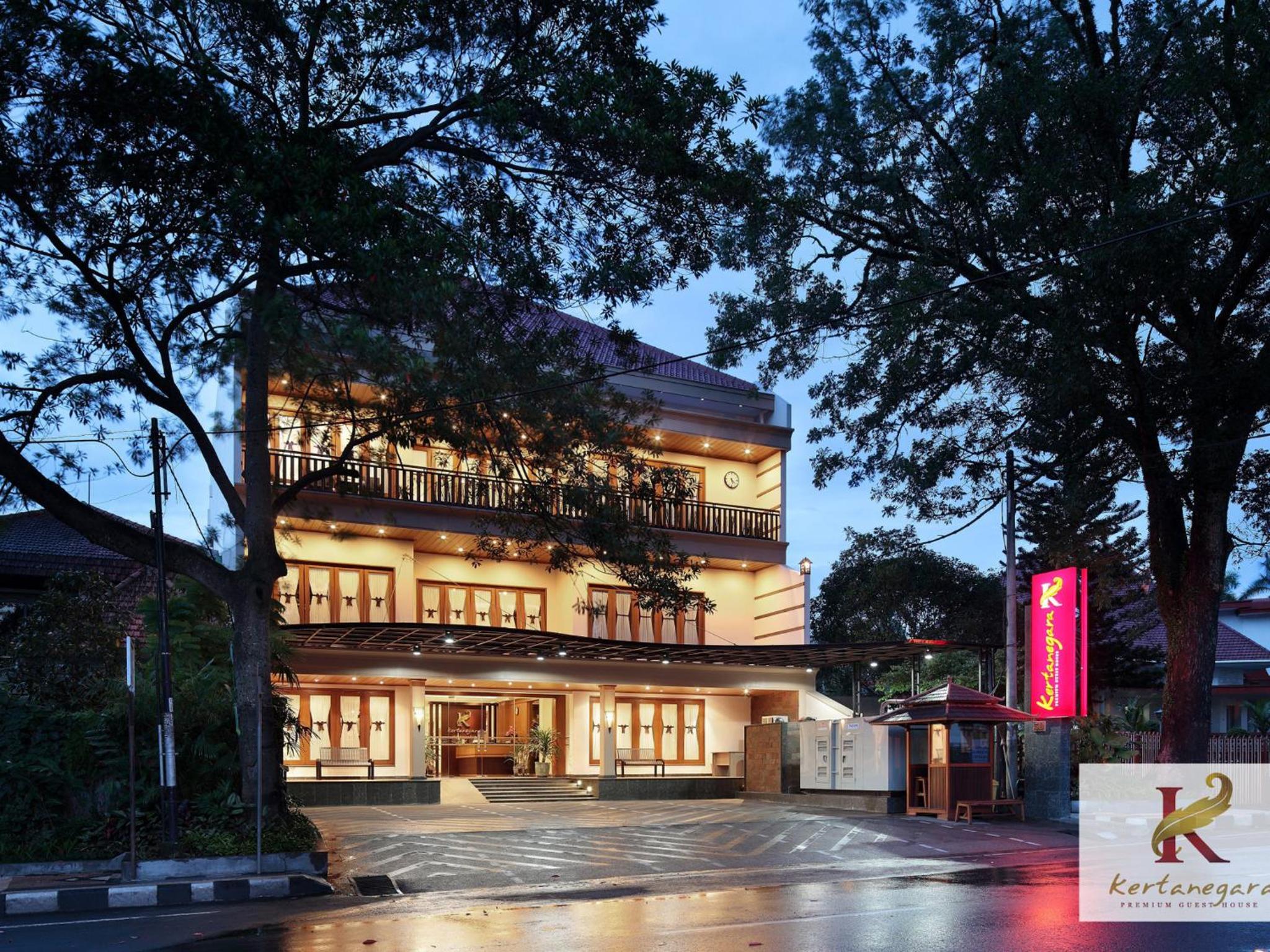 Kertanegara Premium Guest House