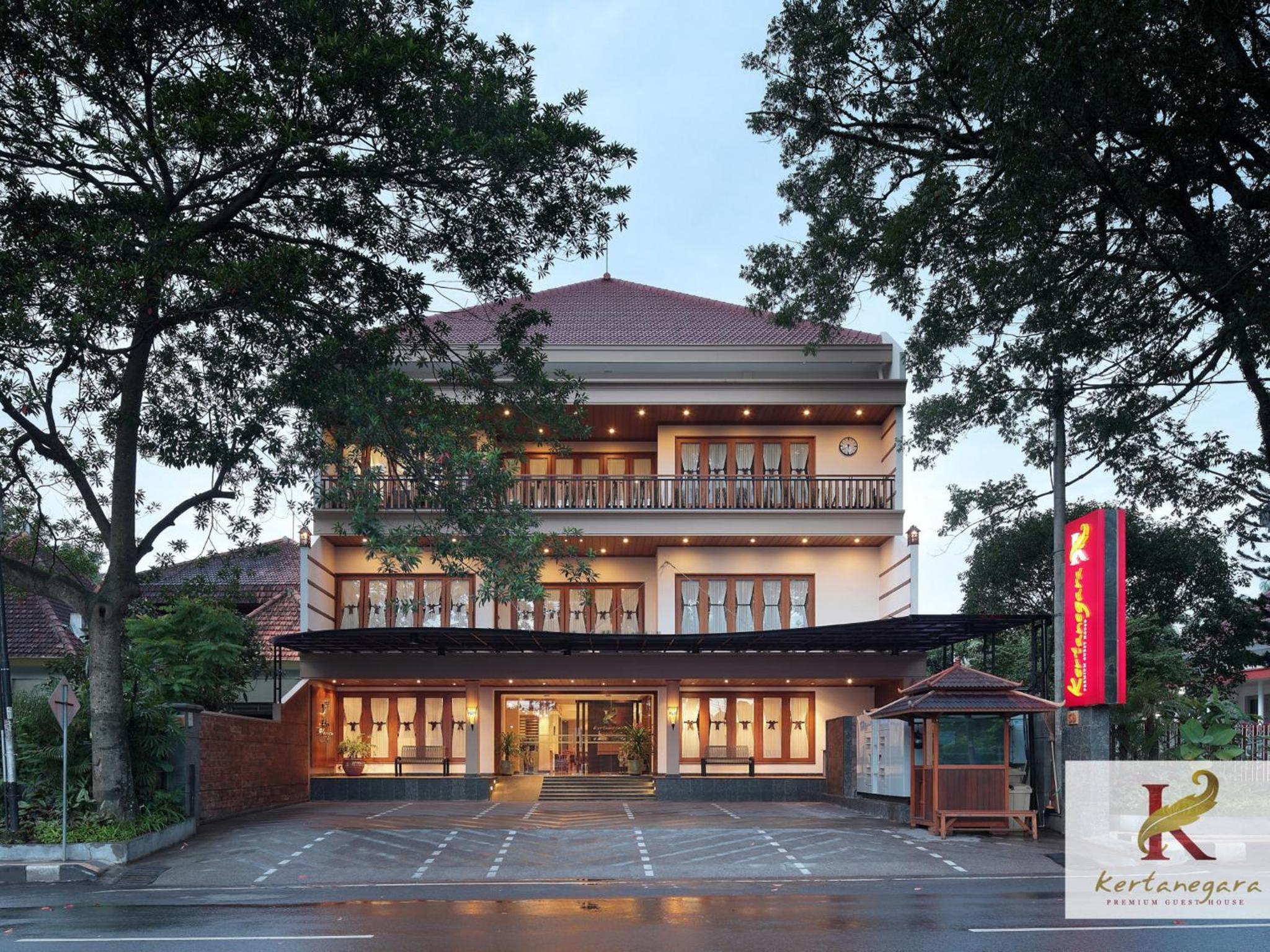Kertanegara Premium Guest House