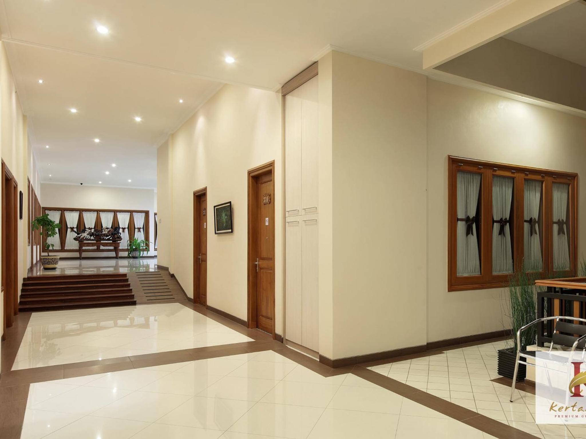 Kertanegara Premium Guest House