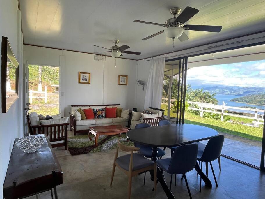 Casa Felipe, lake view-cottage