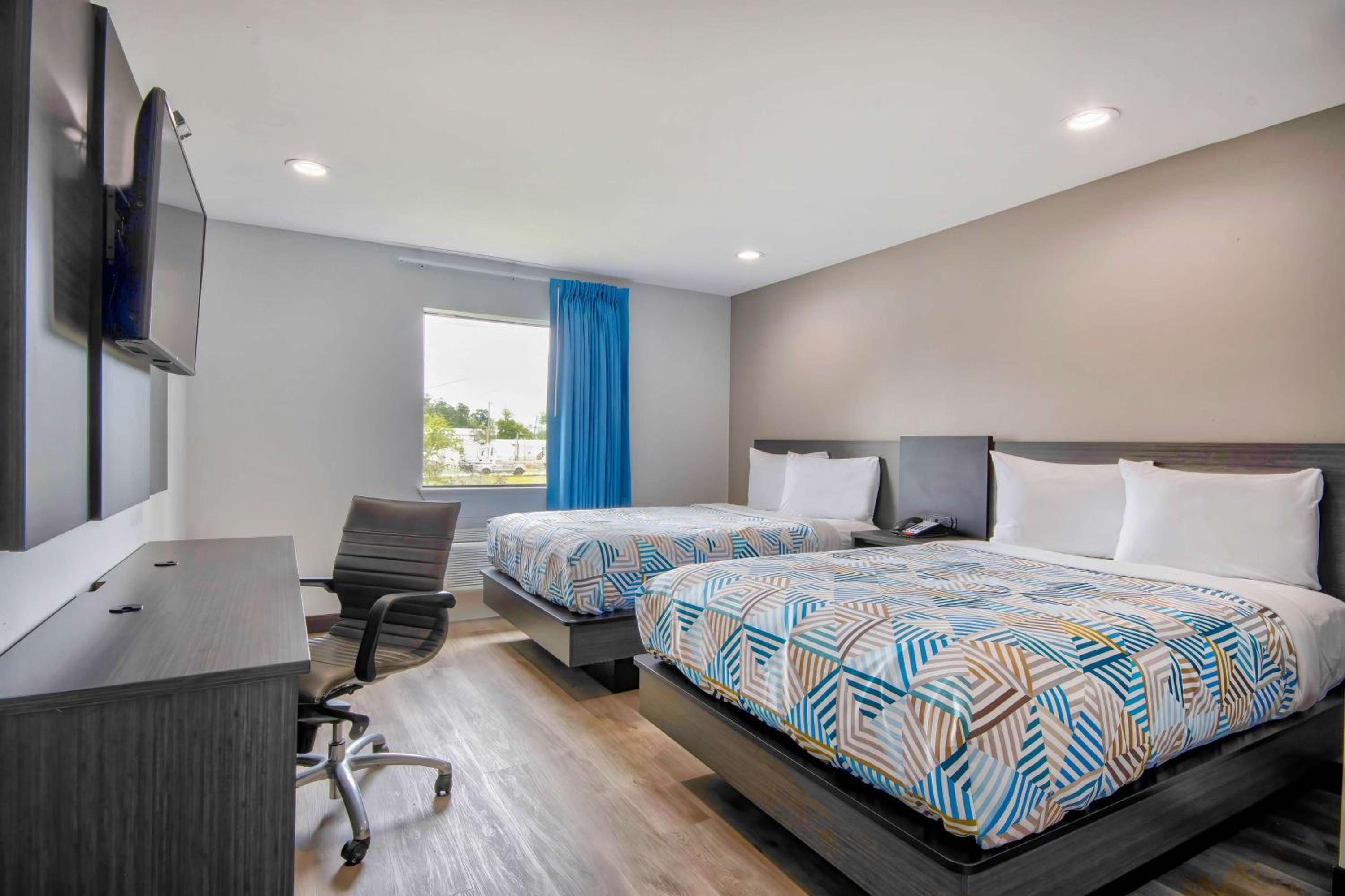 Lake Charles Vacations - Motel 6-Sulphur, LA - Property Image 3