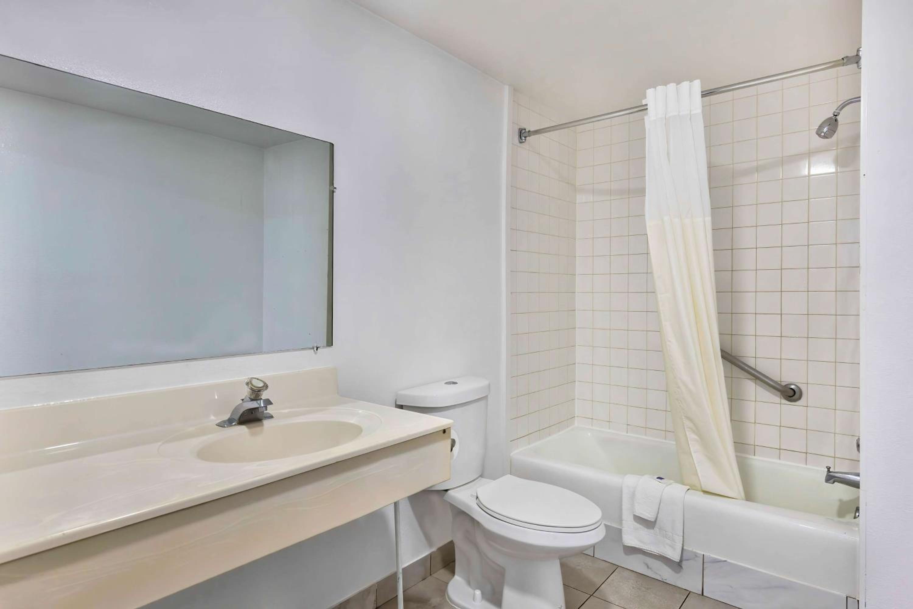 Motel 6-Falls Church, VA - Arlington Boulevard - Property Image 23