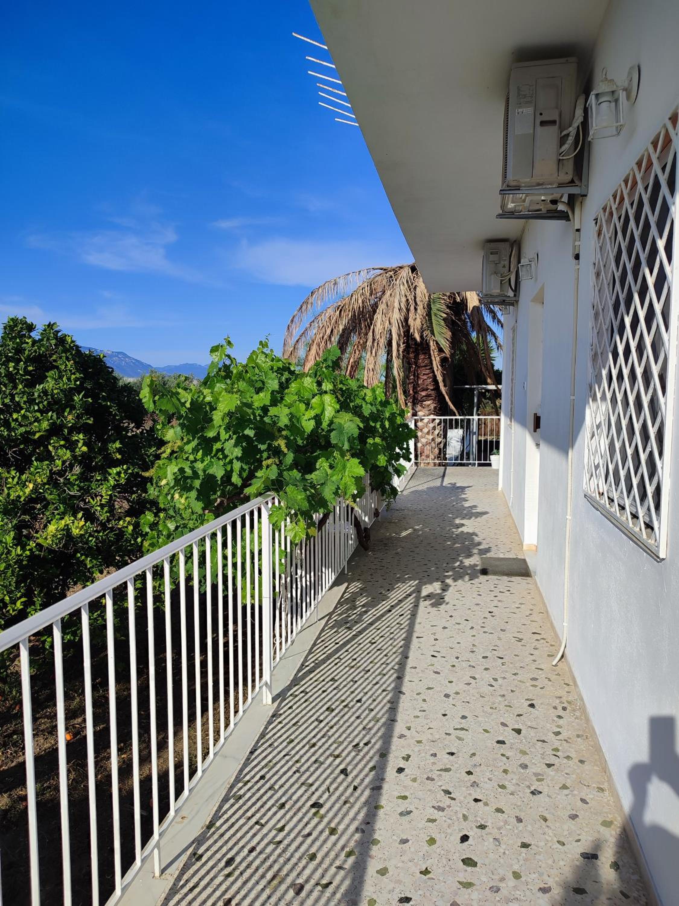 Akrokorinthos View House