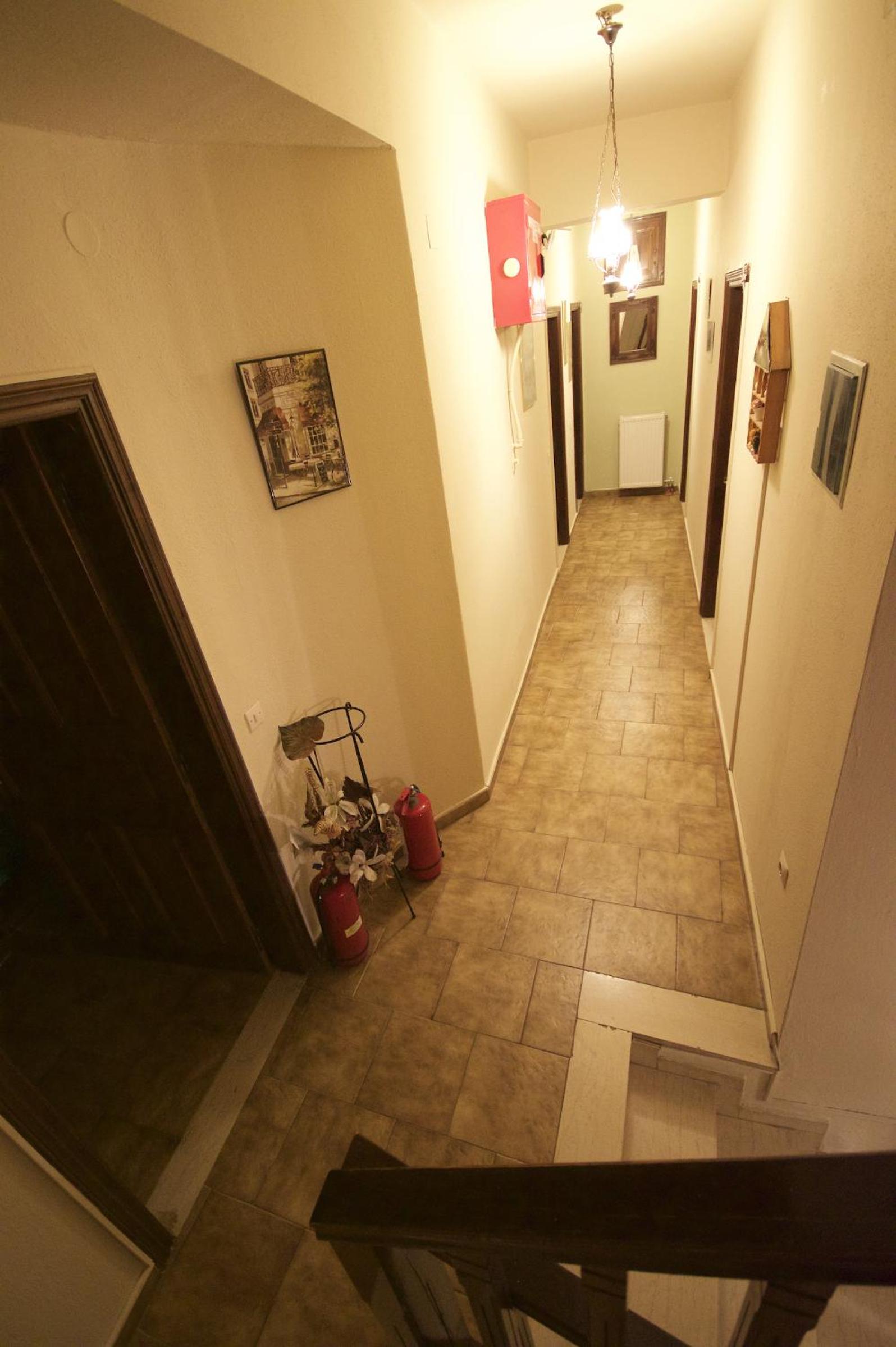 Photo 37