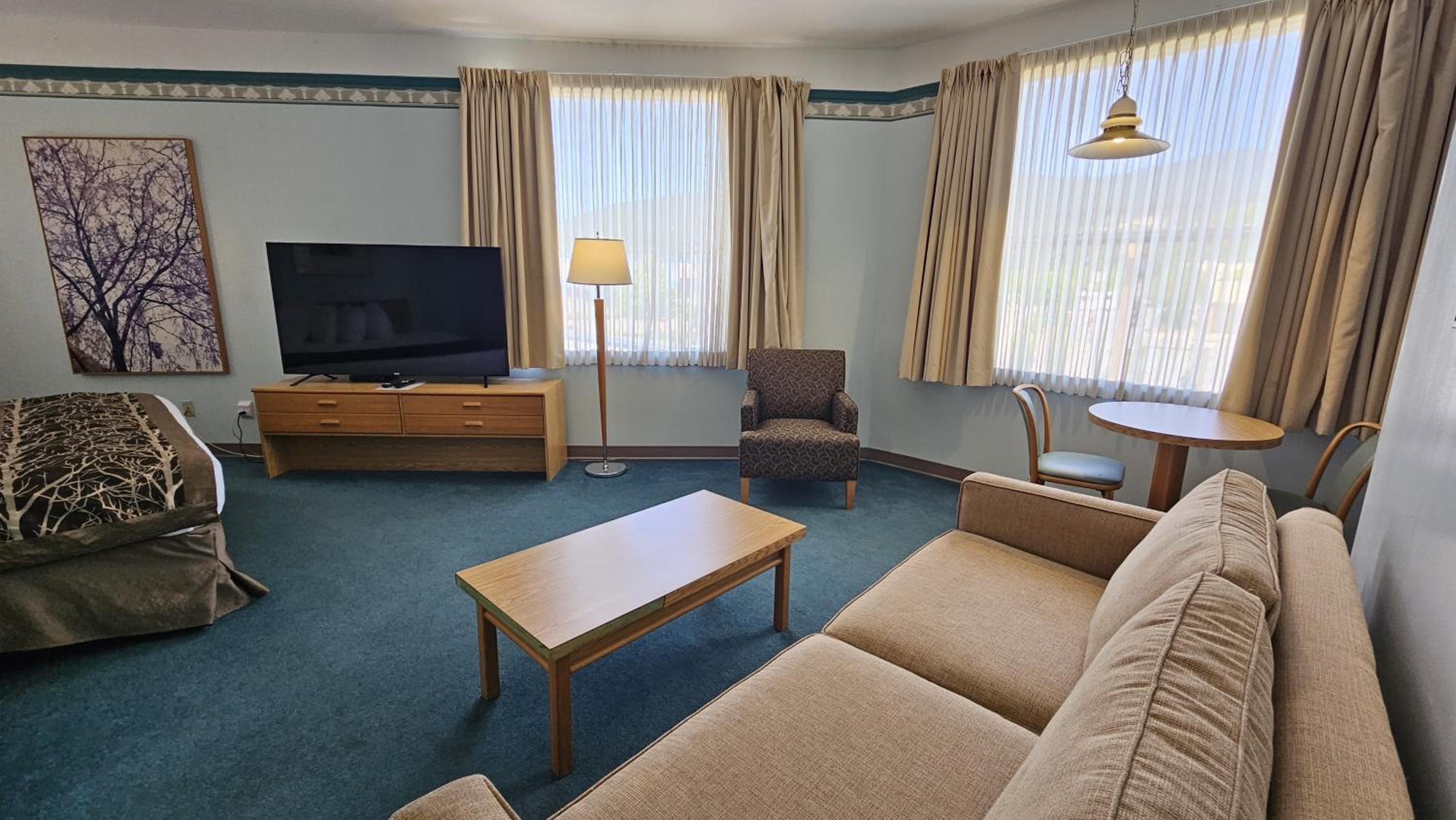The Cedars Inn Hotel & Convention Centre