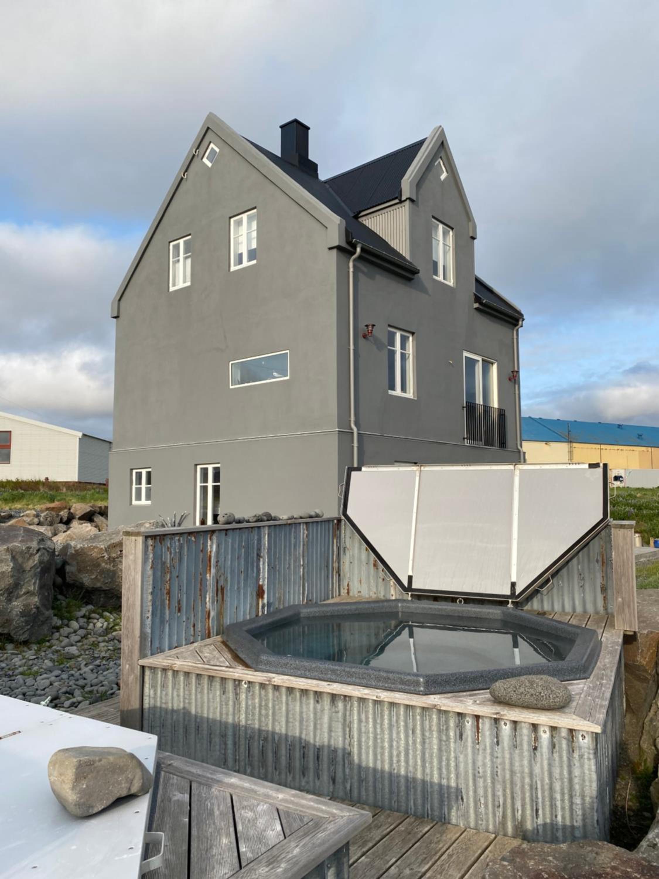 Melar Guesthouse