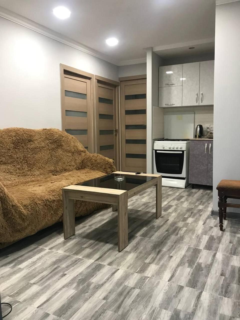 Koms Guest House