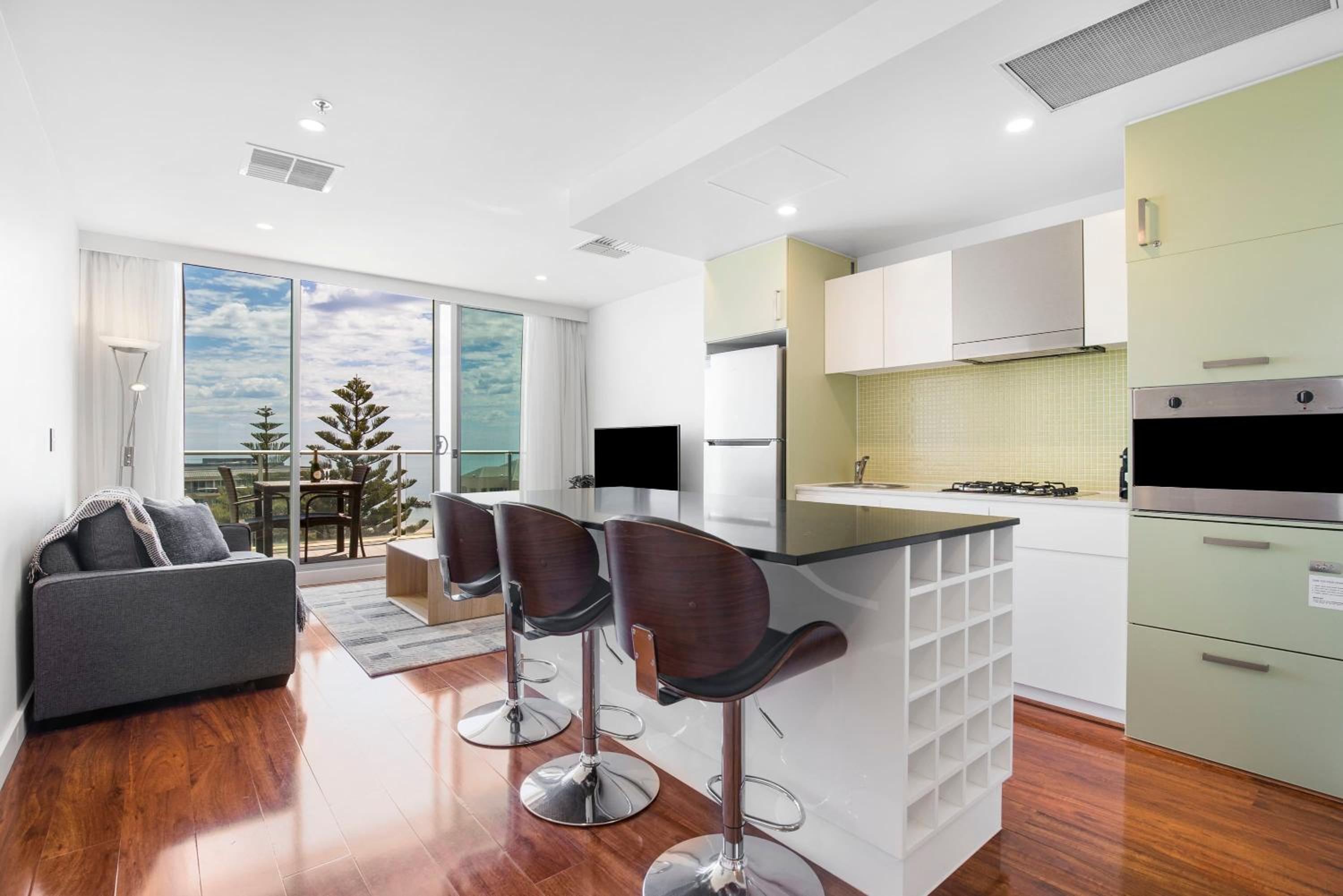 Coast on Colley 1BR Glenelg