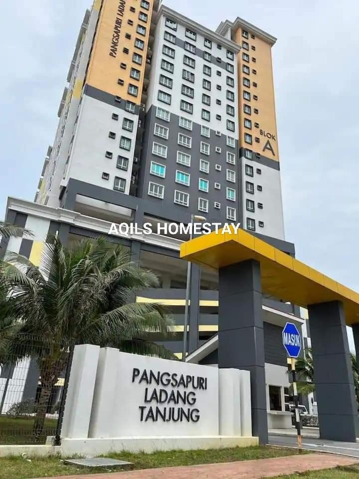 Aqils Homestay near Drawbridge, KTCC, Mayang mall photo 1