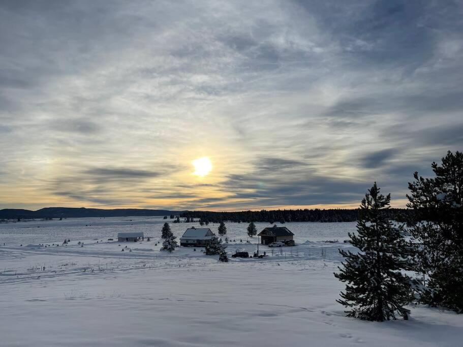 3505 Joseph Dr Cabin with breathtaking views, 30 miles to Yellowstone view 2