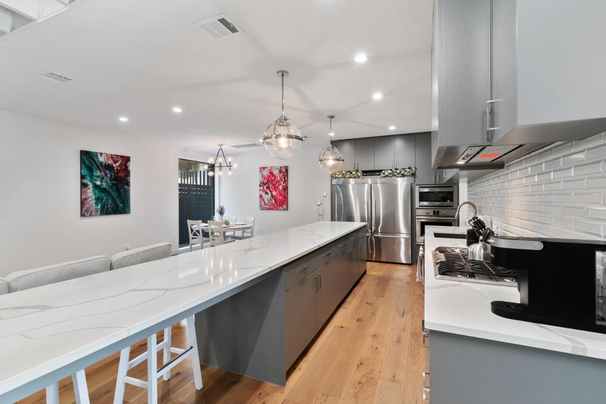 EastVillage Signature Villas by Dunyha view 5