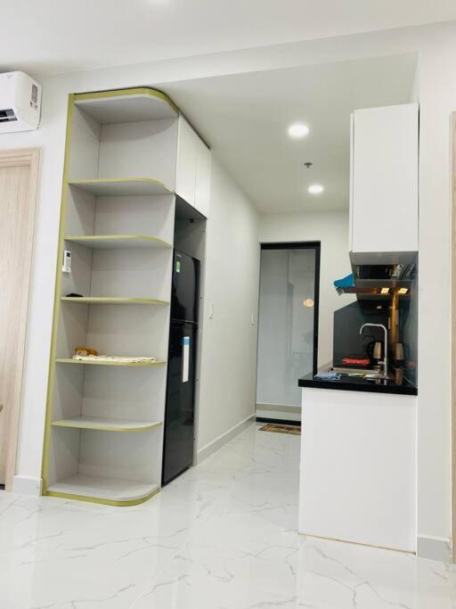 APARTMENT: 2 Phòng Ngủ, Giường Lớn,2WC, Swimming pool, Di An City