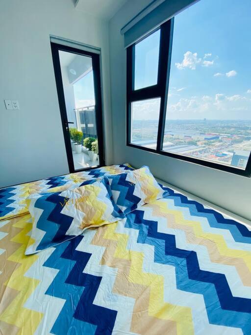 APARTMENT: 2 Phòng Ngủ, Giường Lớn,2WC, Swimming pool, Di An City