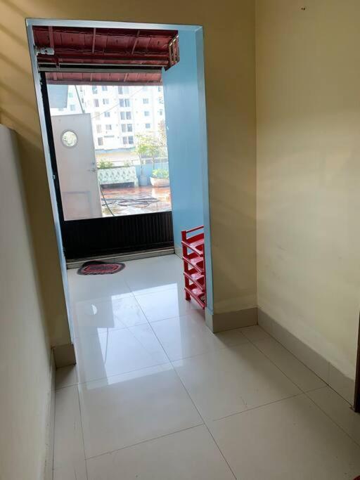 Spacious Penthouse in heart of city. By GEC circle