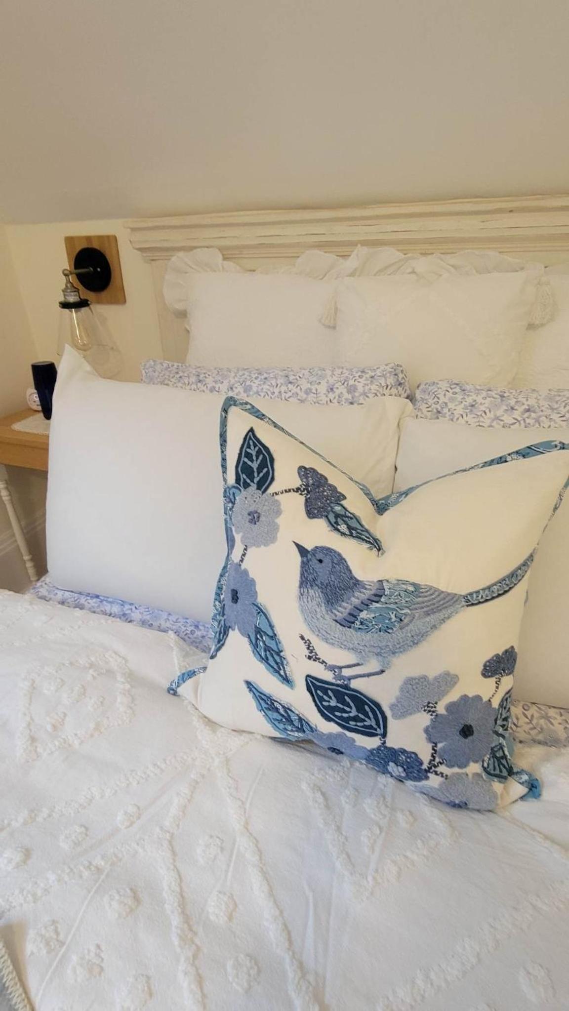 Clinton Pond Bed and Breakfast