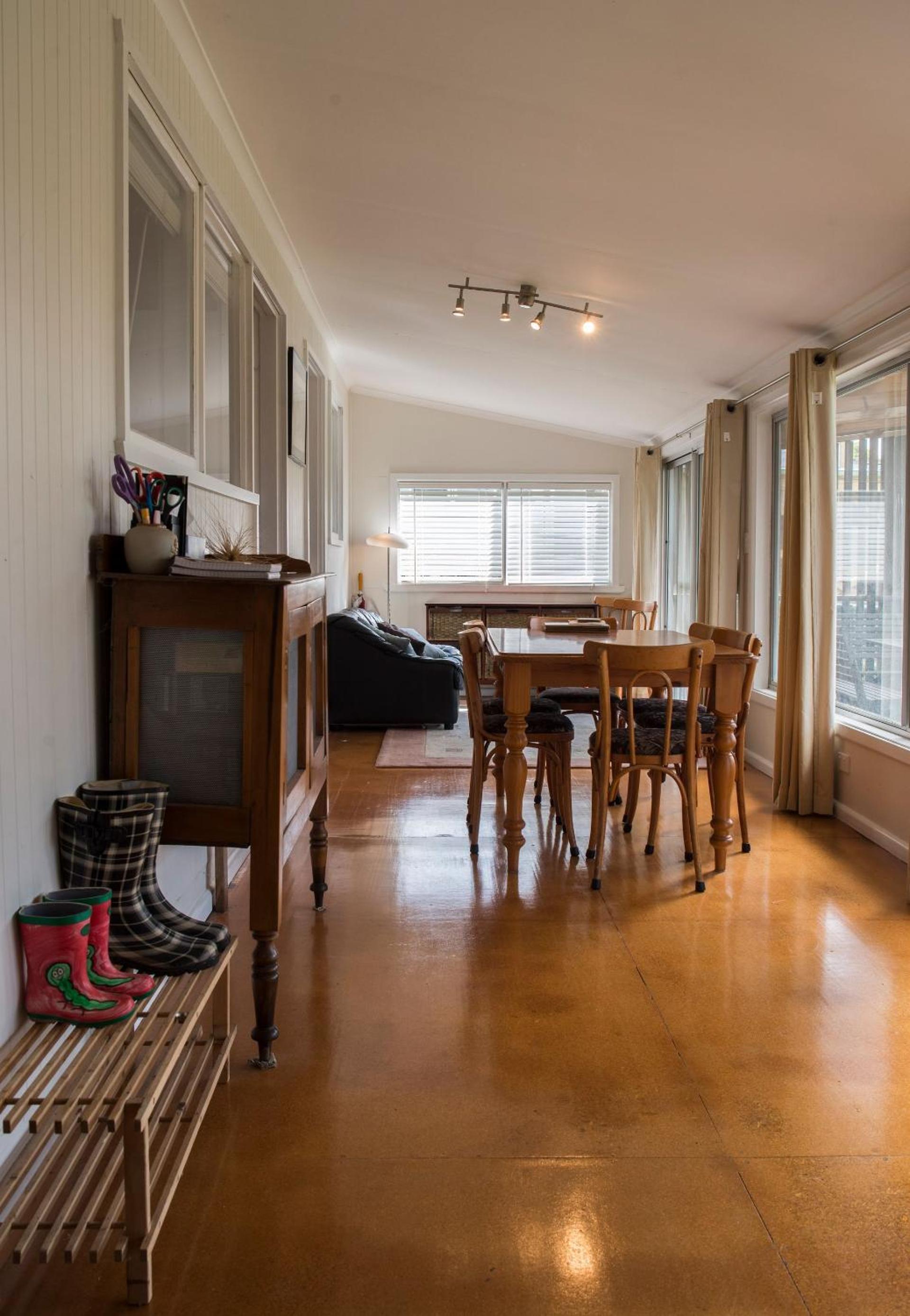 30 Mountainview Ave Ventnor