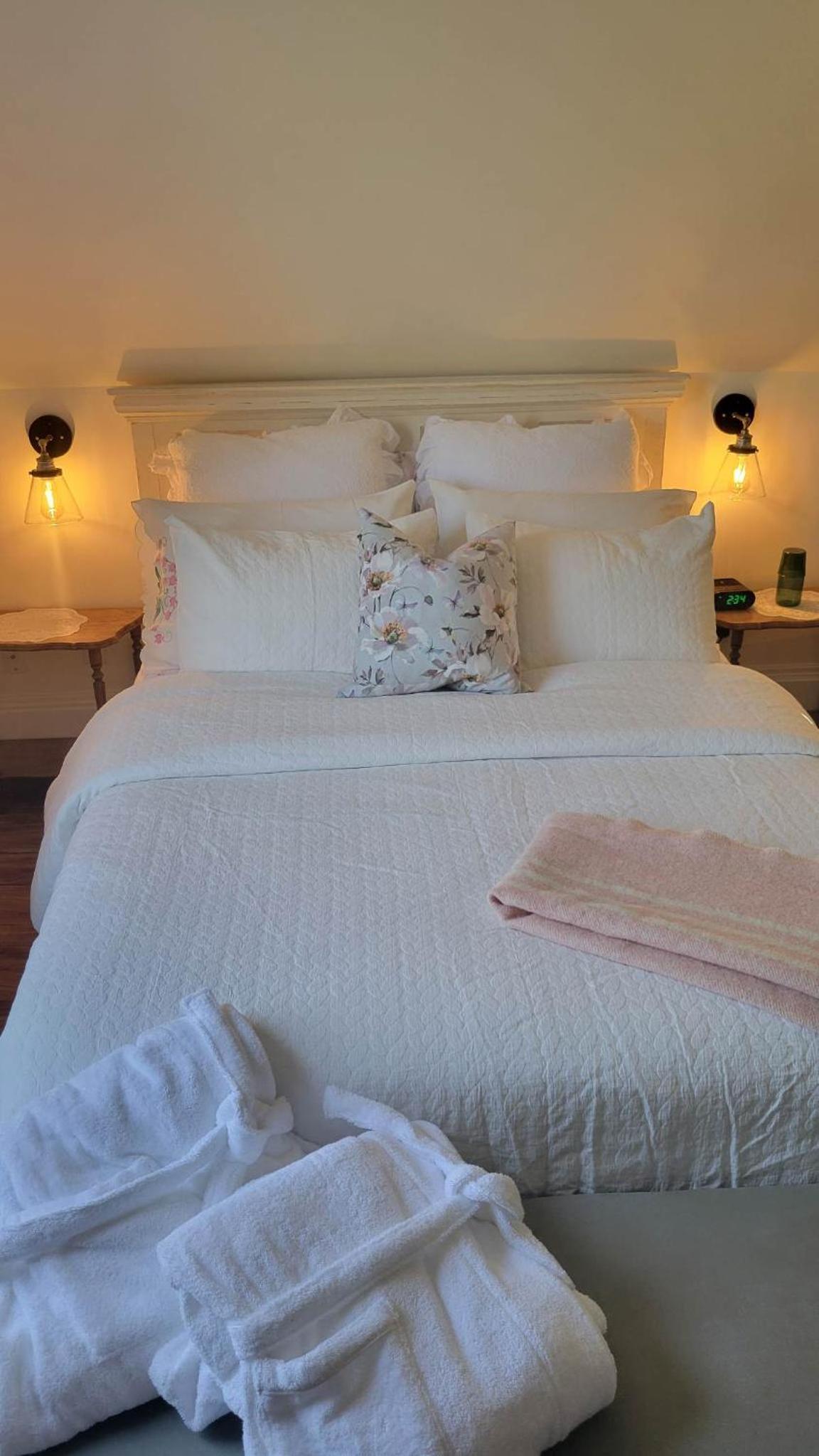 Clinton Pond Bed and Breakfast