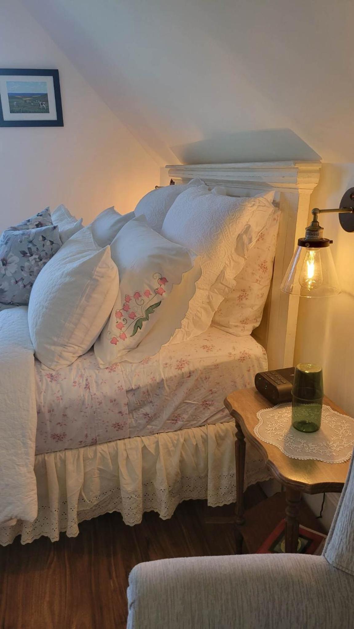 Clinton Pond Bed and Breakfast