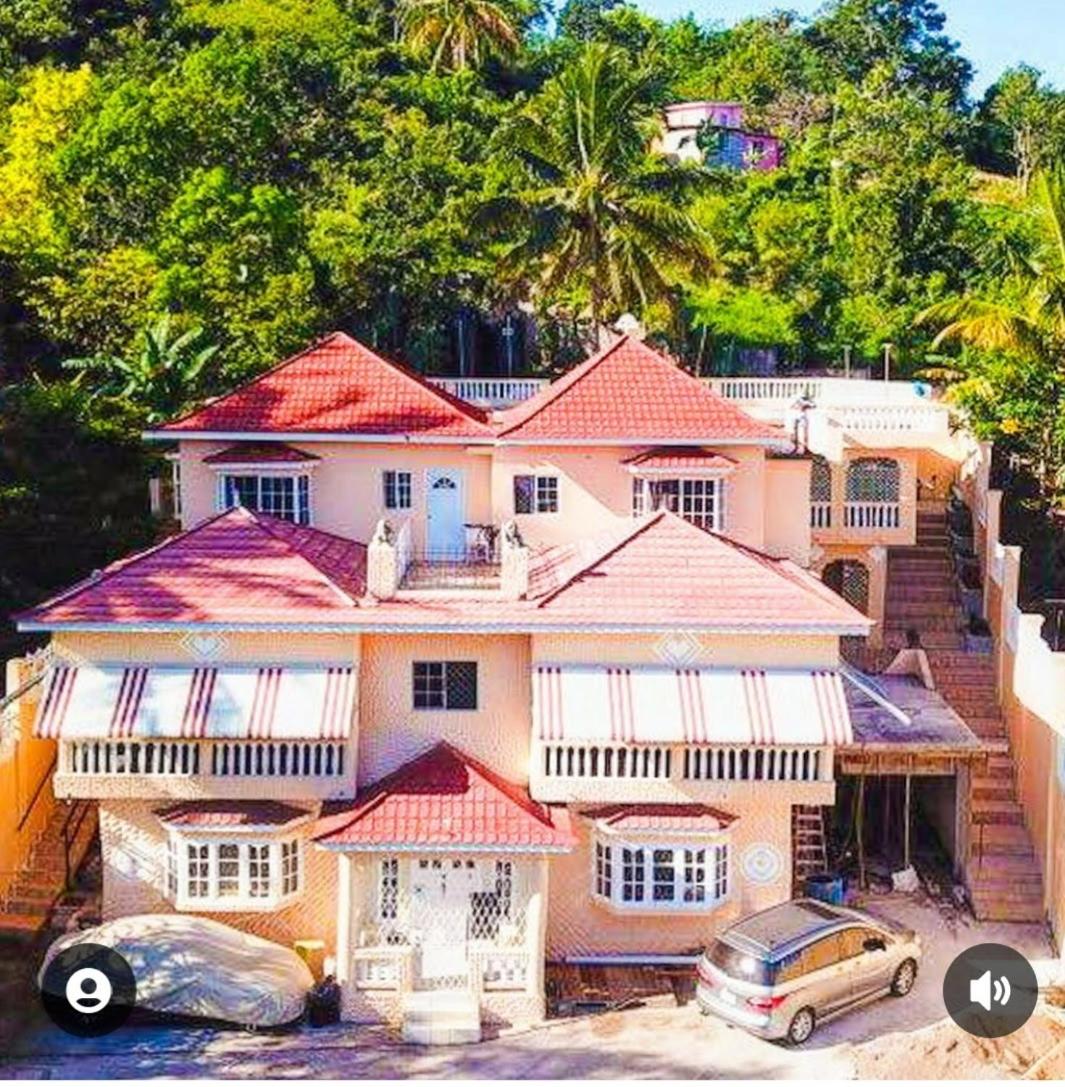 Lion’s View Bed & Breakfast - hotel in Lot 2 Melrose Gardens Williamsfield Mandeville, Manchester, Mandeville