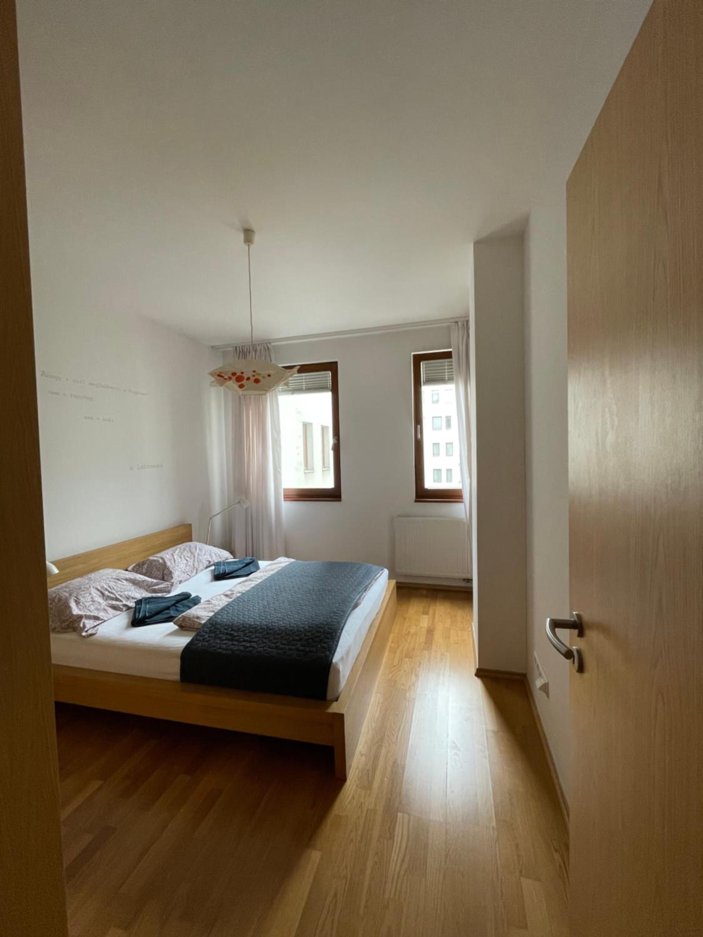 Central apartment with balcony